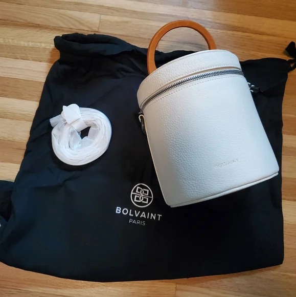 BOLVAINT Mireille cream leather bucket bag - Picture 2 of 5